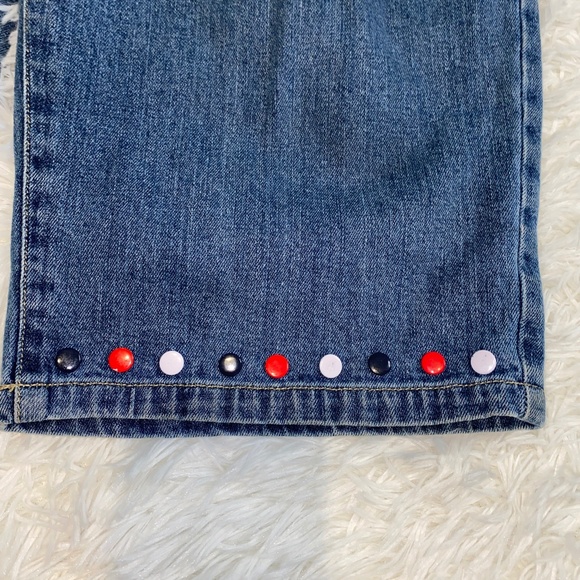 CJ Banks denim cropped jeans with red/white/blue button detail at hem - Picture 8 of 8